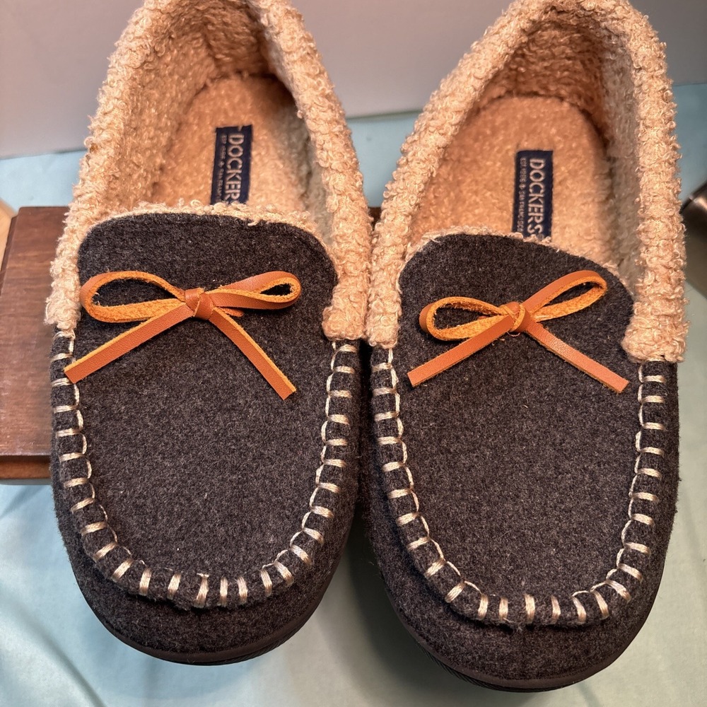 Dockers Boy's Gray Faux Fur Moccasin Slippers Sz M 13-1
